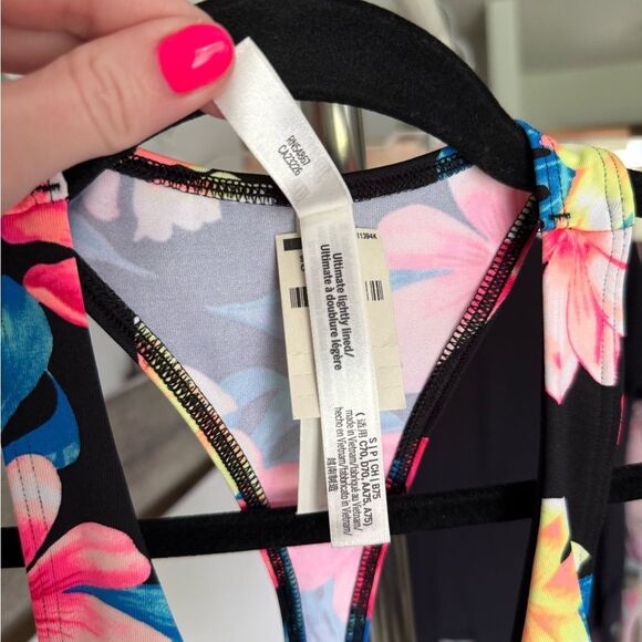 PINK Victoria's Secret Black Tropical Keyhole Gym To Swim Sports Bra - Picture 10 of 11